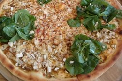 Семейный ресторан Оливер, с рейтингом 4.4 - находится по адресу Челябинск, Краснопольский проспект, 17 