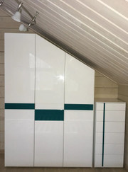 Разнорабочий, мастер по обшивке стен Андрей Витальевич Извеков