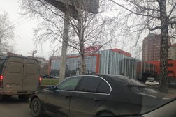 Торгово-развлекательный центр Апельсин, с рейтингом 3.3 - находится по адресу Екатеринбург, Блюхера, 39 