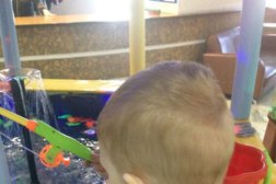 Развлекательный комплекс для всей семьи Шарики, с рейтингом 3.7 - находится по адресу Томск, Северный городок, 48/1 