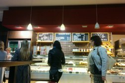 Булочная-кондитерская, с рейтингом 4.3 - находится по адресу Волгоградская область, Волжский, проспект Ленина, 97 