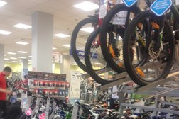 Магазин Спортмастер, с рейтингом 2.5 - находится по адресу Челябинск, Ленина проспект, 64д 