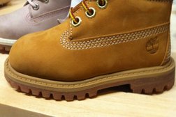 Магазин одежды и обуви bootwood, с рейтингом 3.1 - находится по адресу Москва, площадь Киевского вокзала, 2 