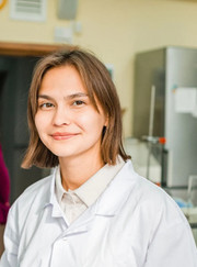 Педагог начальной школы, преподаватель биологии Миляуша Ильгамовна Юмалина