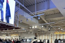 Бутик одежды и аксессуаров Pull & Bear, с рейтингом 3 - находится по адресу Алматы, Самал 2-й микрорайон, 111 