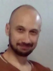 Мастер по ремонту мебели, сборщик мебели Айрат Габдрахманович Салаватуллин