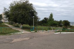 Турбаза Прибой, с рейтингом 2.8 - находится по адресу Республика Дагестан, Избербаш, 2-я Приморская улица, 23/1 