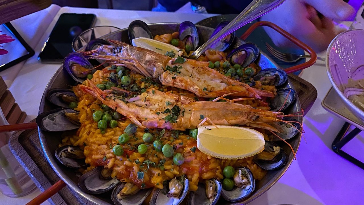 Magadan, restaurant, Nizhniy Novgorod, Oktyabr'skaya Square, 1 Yandex Maps