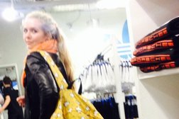 Фирменный магазин Adidas, с рейтингом 2.9 - находится по адресу Москва, Манежная площадь, 1 ст2 