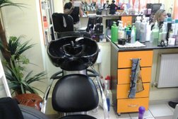 Салон красоты Ar.Stydia, с рейтингом 4.2 - находится по адресу Краснодар, улица 30 Иркутской Дивизии, 11/2 