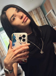 Преподаватель русского языка, преподаватель литературы Гузель Искандеровна Гарифуллина