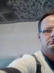 Грузчик, маляр-штукатур Евгений Сергеевич Красноперов