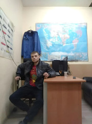 Каменщик, дизайнер Сергей Владимирович Пинишин