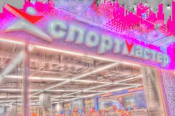 Спортивный магазин Спортмастер, с рейтингом 4.2 - находится по адресу Волгоград, Рабоче-Крестьянская улица, 9Б 