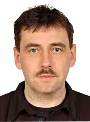 Преподаватель литературы Юрий Викторович Доманский