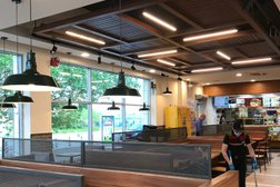 Ресторан быстрого питания Бургер Кинг, с рейтингом 3.6 - находится по адресу Москва, Щербинка, Симферопольское шоссе, 7 ст2 