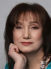 Учитель рисования, преподаватель татарского языка Галия Мидхатовна Файзуллина