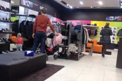 Магазин обуви и аксессуаров Geox, с рейтингом 4 - находится по адресу Алматы, Розыбакиева, 263 