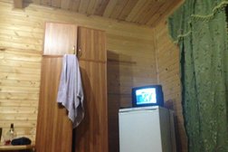 Гостиница Таулу, с рейтингом 3.2 - находится по адресу Карачаево-Черкесская Республика, кп. Домбай, Альпийский переулок, 7 