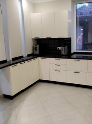 Мастер по настройке и ремонту компьютеров, веб-разработчик Иван Петрович Веселов