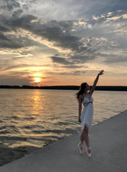 Тренер по художественной гимнастике, инструктор по стретчингу Анна Владимировна Бакунович