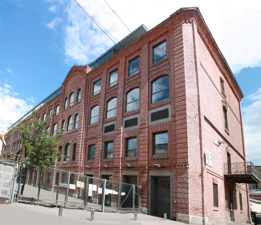 Французский лицей имени анны киевской. Школа дюма. Французский лицей дюма. Школа дюма. Французский лицей в москве милютинский.