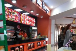 Кафе быстрого питания Burger King, с рейтингом 2.2 - находится по адресу Алматы, Ташкентский тракт, 17к 