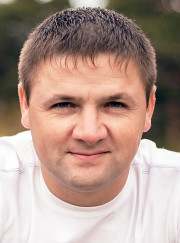 Автослесарь, маляр-штукатур Алексей Николаевич Лежнев