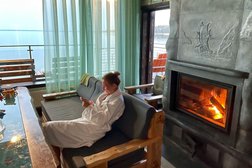 База отдыха Черные камни, с рейтингом 2.9 - находится по адресу Республика Карелия, посёлок Киркколахти, 2 