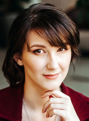 Юрист, преподаватель по обществознанию Ирина Станиславовна Романова