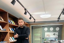 Магазин мобильных аксессуаров и сервис по ремонту мобильной техники Папа Яблок, с рейтингом 3 - находится по адресу Ямало-Ненецкий автономный округ, Ноябрьск, Киевская улица, 5 