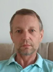 Дизайнер, маляр-штукатур Игорь Николаевич Волков