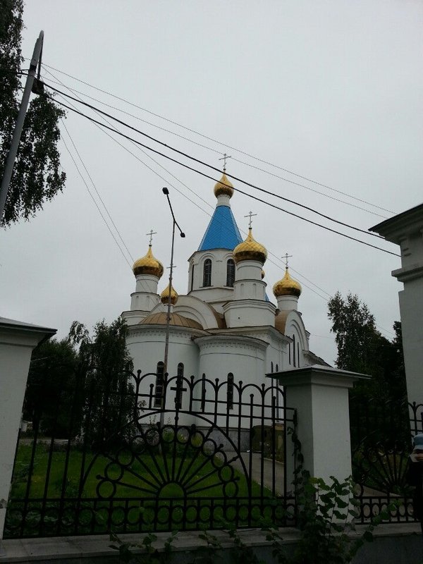 Рождества Христова, храм на улице Машиностроителей в Екатеринбурге 