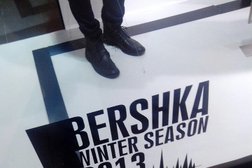 Бутик одежды и аксессуаров Bershka, с рейтингом 2.8 - находится по адресу Алматы, Розыбакиева, 263 