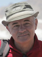 Тренер по горным лыжам Ханапий Хамзатович Толгуров