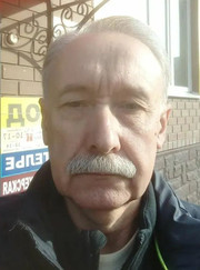 Монтажник окон, водитель МИХАИЛ Николаевич Васильев