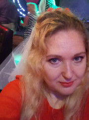 Швея, вязальщица Елена Шумкова