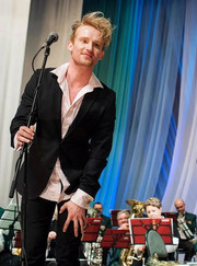 Певец Королев Иван