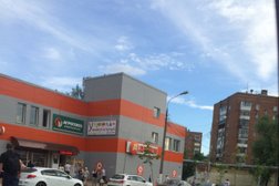 Супермаркет Дикси, с рейтингом 2.5 - находится по адресу Московская область, Химки, Школьная улица, 5 