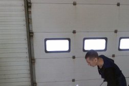 Автомойка У дяди Вани, с рейтингом 3.1 - находится по адресу Екатеринбург, улица Молодогвардейцев, 4 