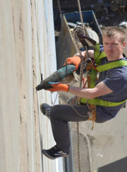 Тренер по скалолазанию Иван Сергеевич Емельянов