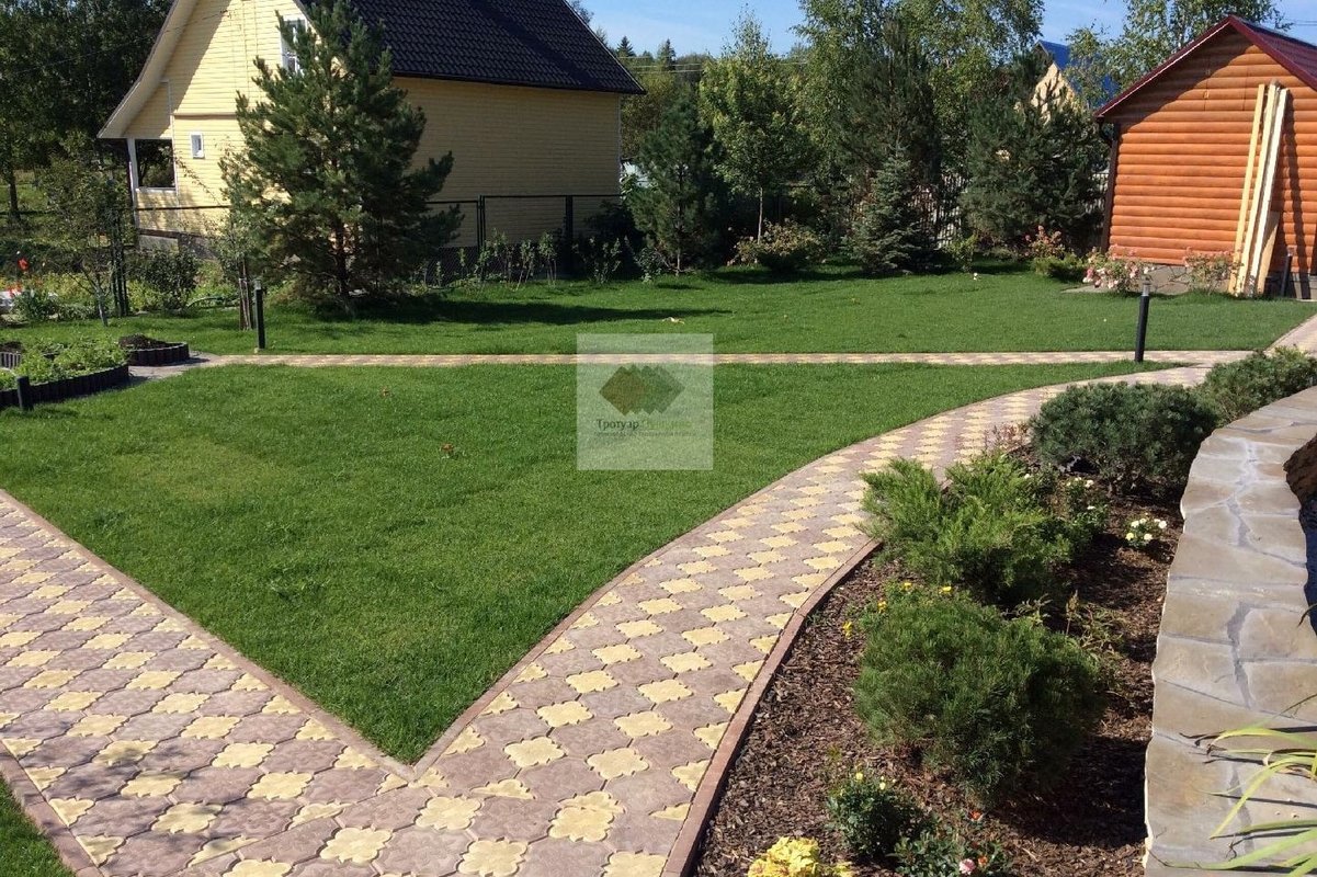 Clean Stone And Wood Ladder Effect Minimalist garden, Backyard garden, Garden pa