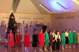 Спортивно-танцевальный клуб Аверс, с рейтингом 3.8 - находится по адресу Вологда, Зосимовская, 53а 