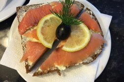 Центр красоты Nail Expert, с рейтингом 3 - находится по адресу Нур-Султан, Қабанбай батыр проспект, 7/1 