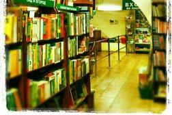 Книжный магазин Центр-книга, с рейтингом 3.3 - находится по адресу Омск, улица Ленина, 17 
