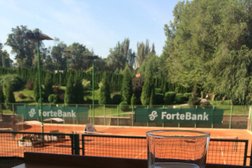 Клуб Gorky Tennis Park, с рейтингом 4 - находится по адресу Алматы, Коперника, 128 