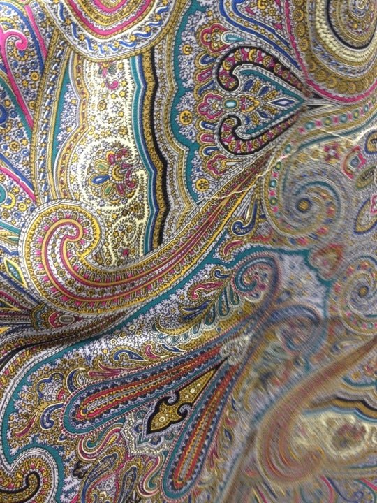 Павлопосадские платки, магазин по адресу Москва, Сокольническая площадь ...