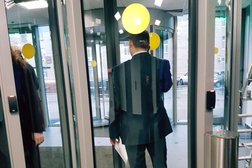 Россельхозбанк, с рейтингом 4.5 - находится по адресу Москва, улица Красная Пресня, 21 