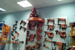 Компания по продаже строительного оборудования и инструментов GNGroup, с рейтингом 3.4 - находится по адресу Москва, Южнопортовая улица, 15 ст4а 