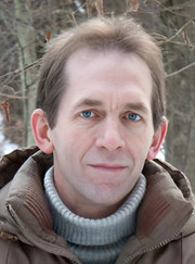 Инженер по водоснабжению и водоотведению, маляр Сергей Владимирович Мокшанов